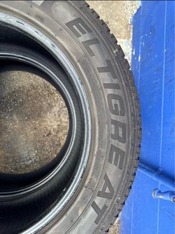 Pair of Cosmo El Tigre 275/60R20 Used Tires (2)
