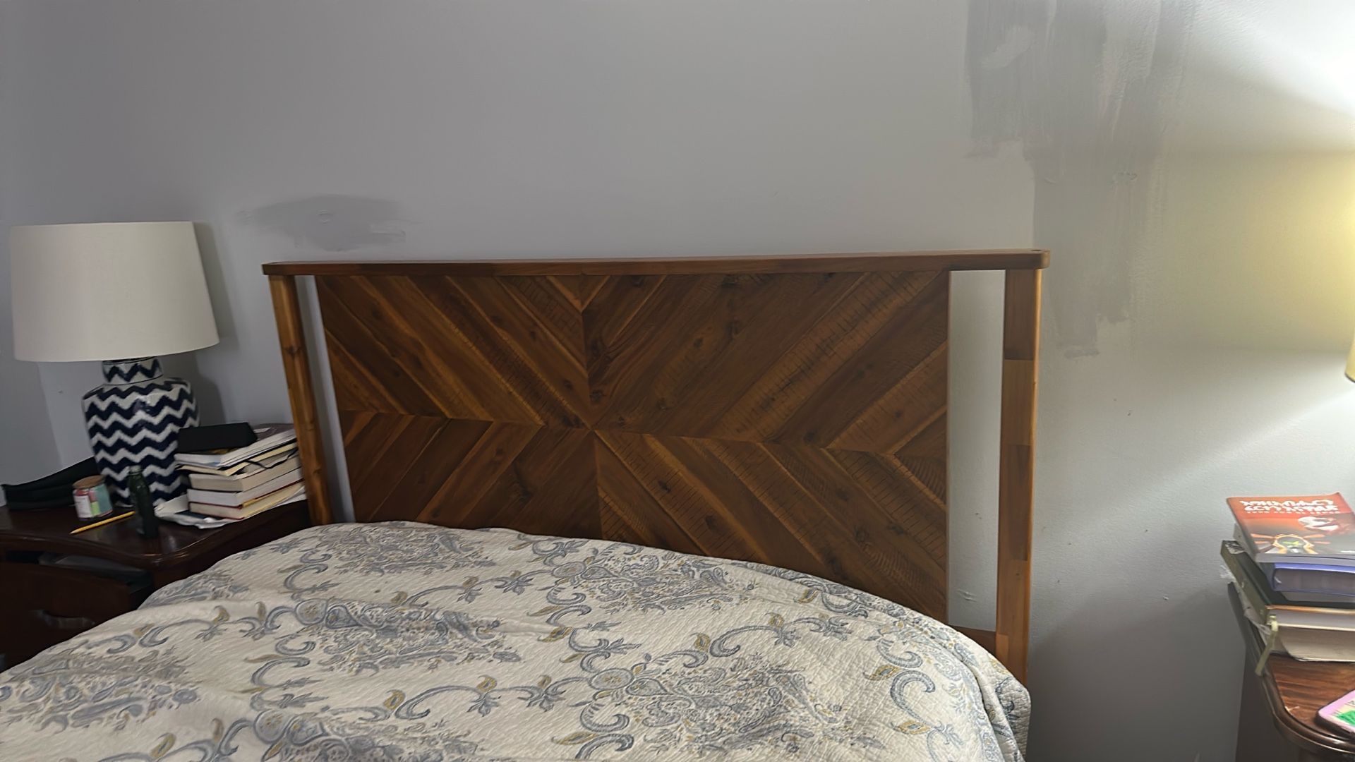 Simple Modern Queen Bed 