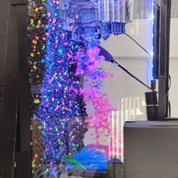 10 Gallon Aquarium Basically Brand New 