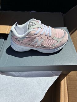 New Balance Toddler Sneaker Pink