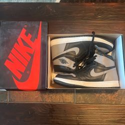 Air Jordan 1 Retro High OG Black/Medium Grey-White – Size 8.5 – Barely Worn