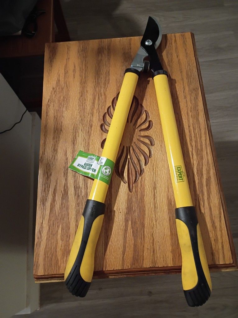 Garden Bypass Loppers By Expect Gardeners