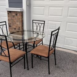 🍽️ 5-Piece Glass Dining Set – Modern Round Table with 4 Cushioned Chairs