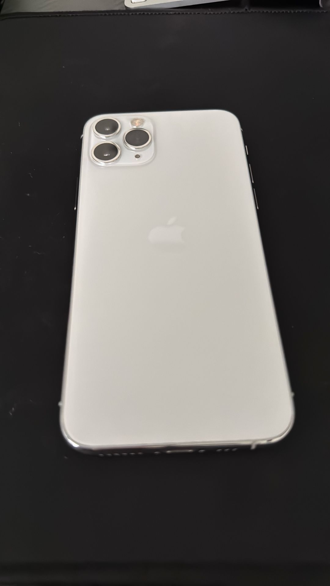 Apple 🍎 iPhone 11 Pro UNLOCKED