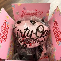 31 Hats " Sweethearts " 