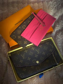 Crossbody handbag