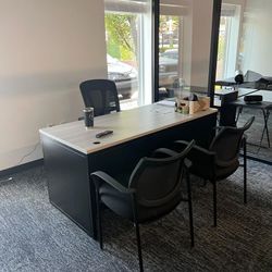 New Office Desk With 2 Chairs