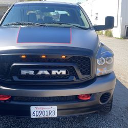 Dodge Ram 1500 , Mega Cab 