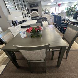 5 Pc Dining Table 🎉🎉🎉