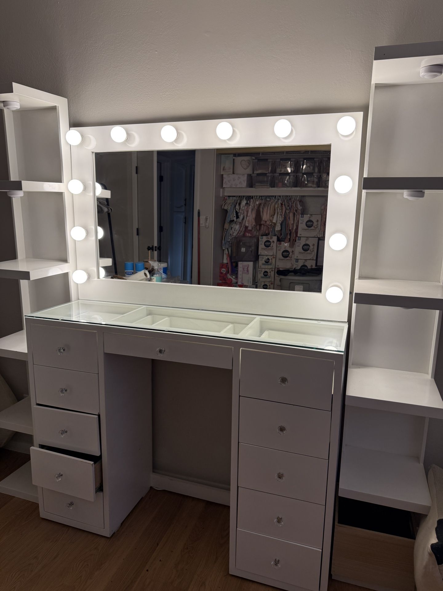 Vanity desk & Mirror
