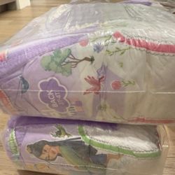 Huggies Pull Ups Plus 3T-4T Diapers. 75+ Count