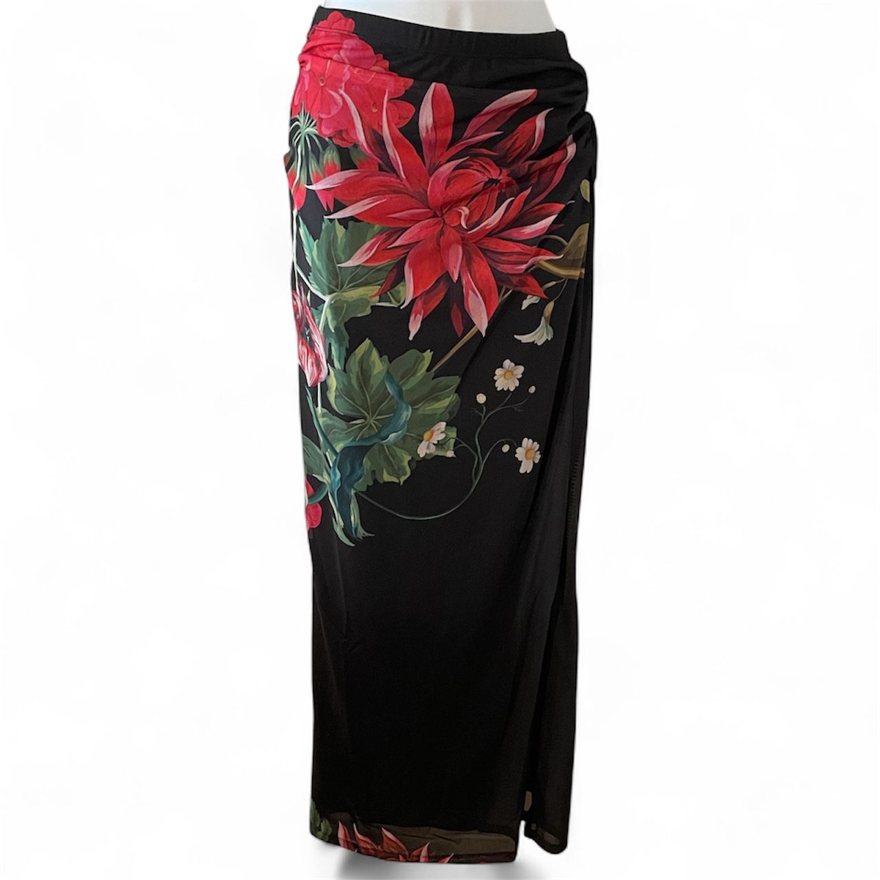 New Finesse Maxi Skirt Size M