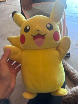 Pokémon plushie ￼