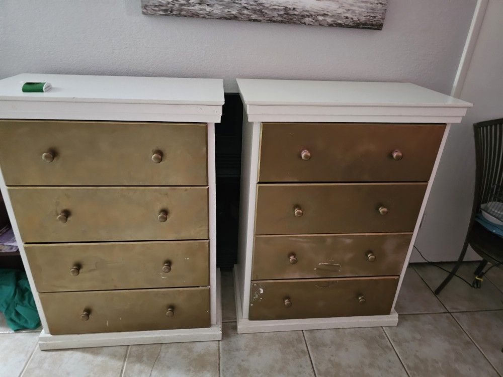 Dresser Set