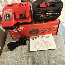 Milwaukee M18 REDLITHIUM FORGE HD12.0 Battery Pack with M12 & M18 Rapid Charger (48-59-1813GB) – 50% More Power, Fast Charging, Longest Battery Life,