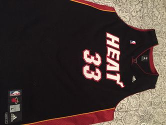 Alonzo Mourning jersey