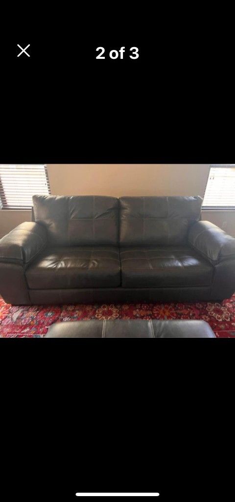 Leather Lvg Room Set Sale Or Trade