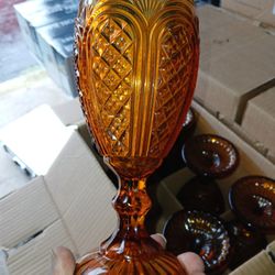 ** CAROUSEL AMBER GOBLET DRINKING GLASSES  ( SET OF 6 )