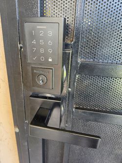 Kwikset Bluetooth Programmable Keypad Smart Lock Venetian Bronze AWESOME!