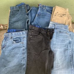 Pantalones Size 10/12.  Levi’s. Muy Buena Condicion