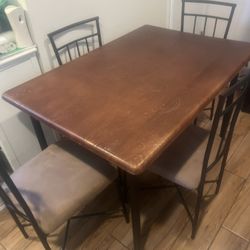 Dinning Table 