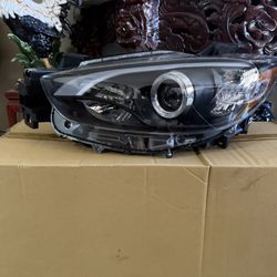 ANZO 2013-2014 Mazda CX-5 Headlights