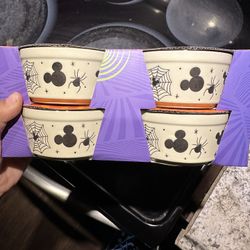 Disney Halloween Bakeware 