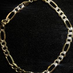 Brazalete $40 Gold Plated Sterilize Material 