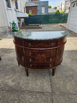 Beautiful louis XVI style marbletop halfmoon table