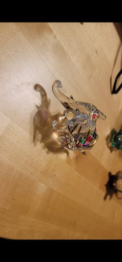 vintage spun glass elephant figurine