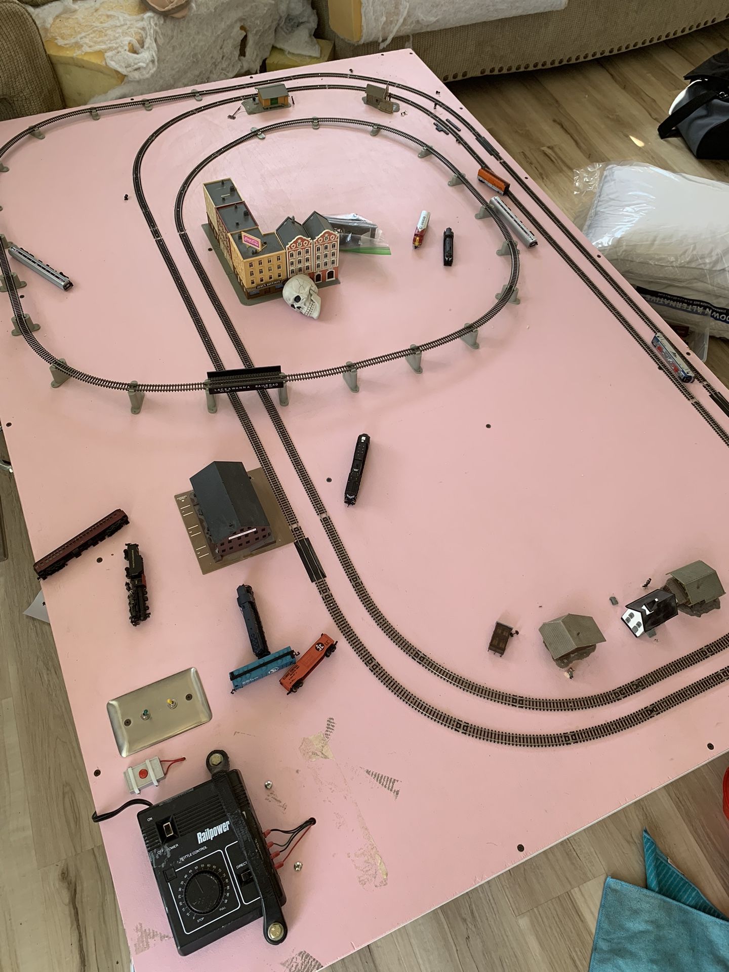 Hobby Train Table N Gauge