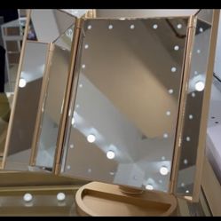 IMPRESSIONS VANITY TRIFOLD MAKEUP MIRROR