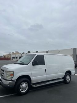 2011 Ford E-250