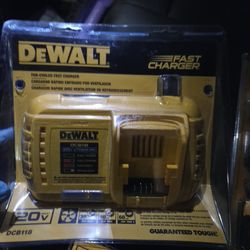 DeWalt DEWALT 20V/60V MAX* Fan-Cooled Fast Charger, model DCB118. 