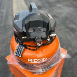 6 Gal. Portable Electric Pancake Air Compressor