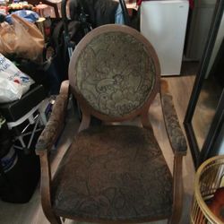 M A J E S T I C ,  LOUIS XV1  ANTIQUES STYLE   CHAIR