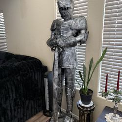 7 Ft Knight Statue 