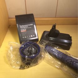 2. 21.6 B 7000mAh Replacement  Battery  Add Filters For Dyson Li-ion Vacuum cleaner