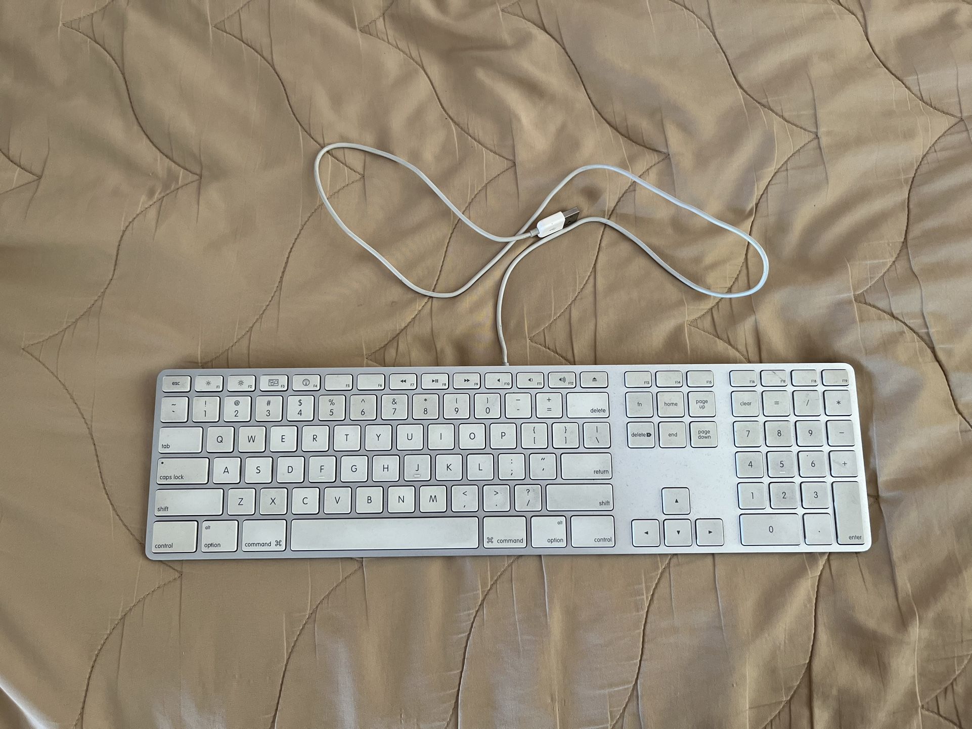 Apple Keyboard with Keypad