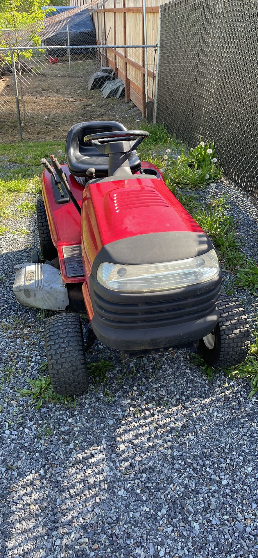 Craftsman Riding Mower LT2000 for Sale in Snohomish, WA OfferUp