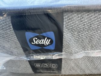 Sealy Posturepedic Full Size Mattress