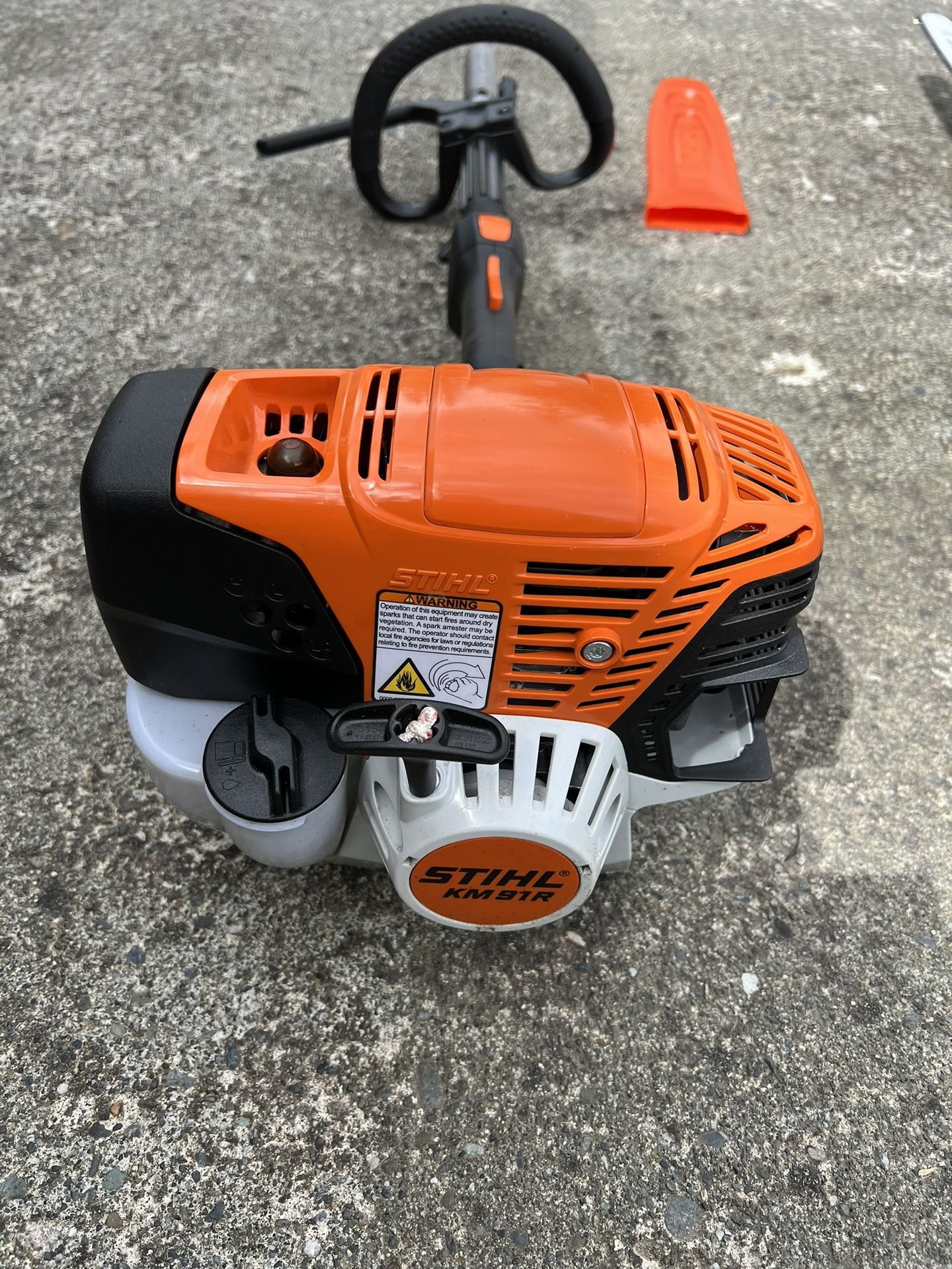 Stihl Kombi System- KM 91 motor, edger, bed redefiner and pole saw