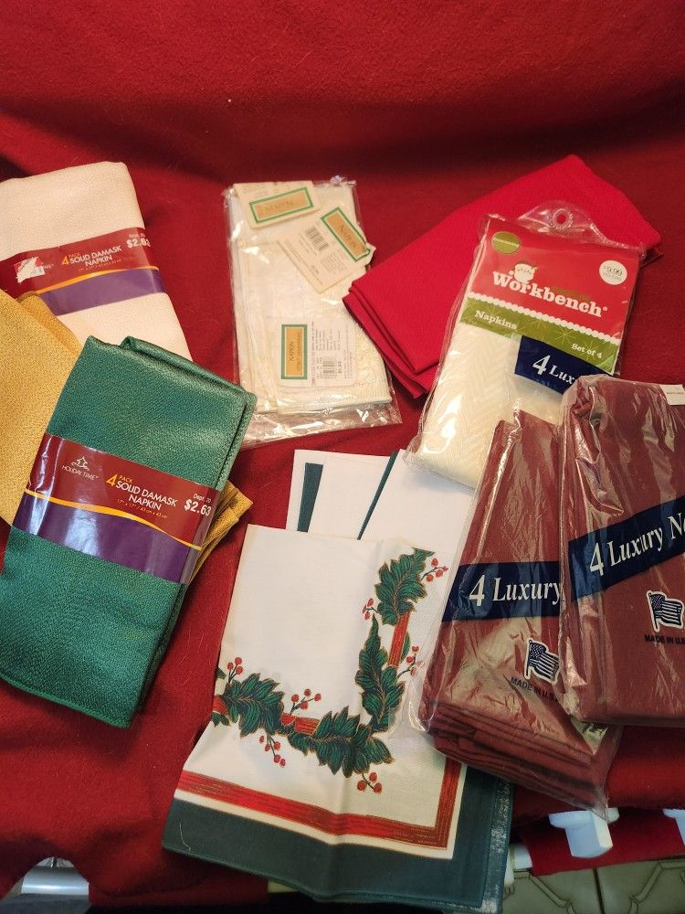 All New Holiday Table Napkin Sets
