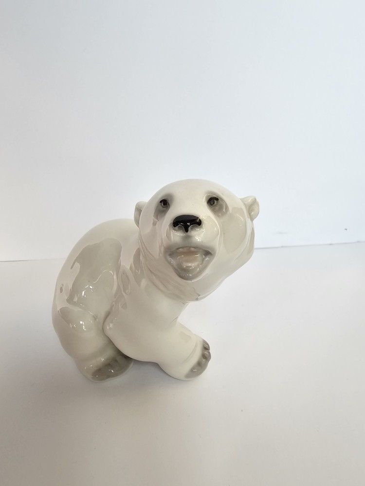 Vintage Lomonosov Porcelain Polar Bear Figurine – USSR