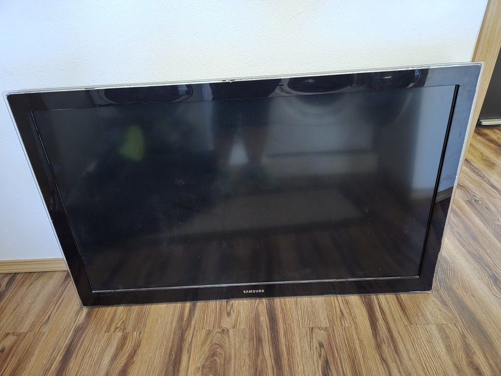 46 Inch Samsumg TV