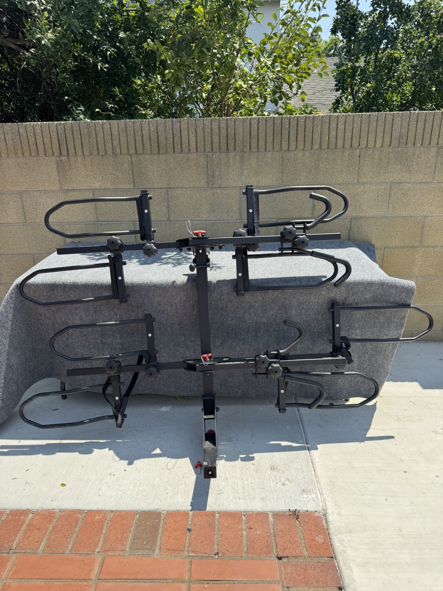 Arksen Platform-Style 4-Bike Rack
