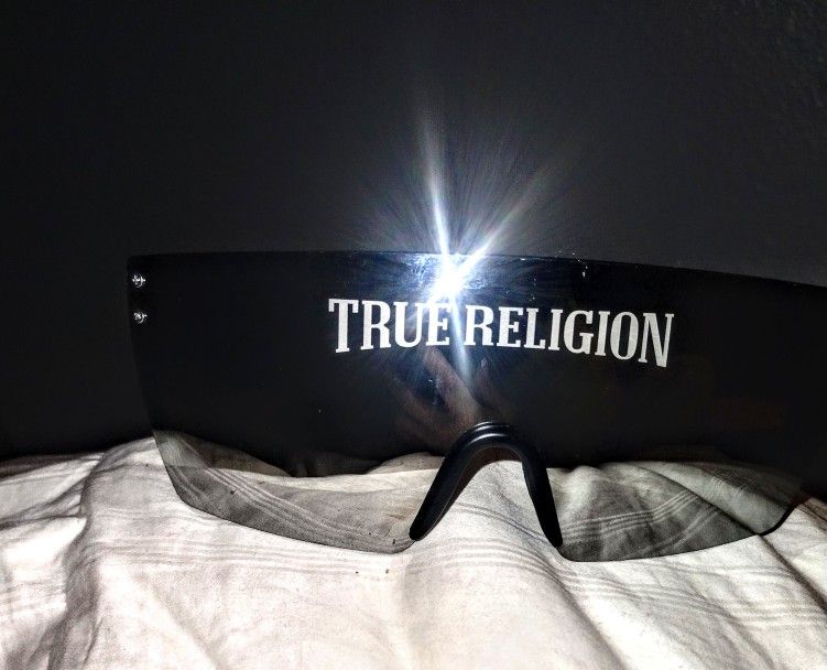 REDUCED!!!  TRUE RELIGION  TRSP 468X.. SIlver Mirrored Shield Sunglasses 