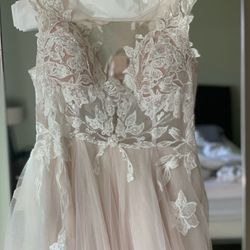 GALINA SIGNATURE  Illusion Plunge Lace Appliqued Wedding Dress. MSRP $2,000