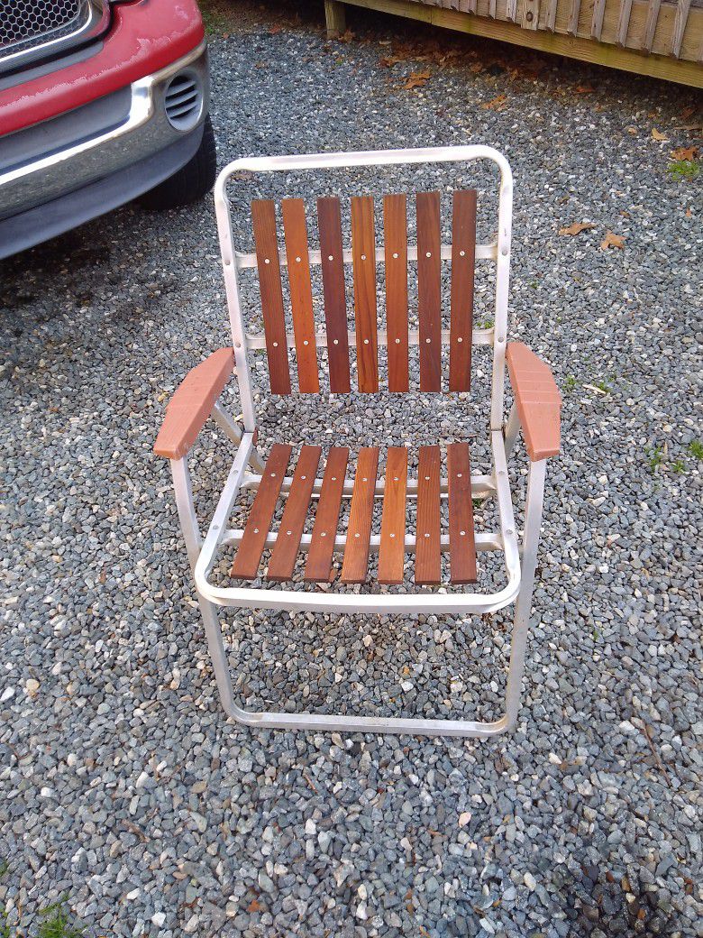 Vintage Red Wood Chair  Great Shape. 75 Bucks