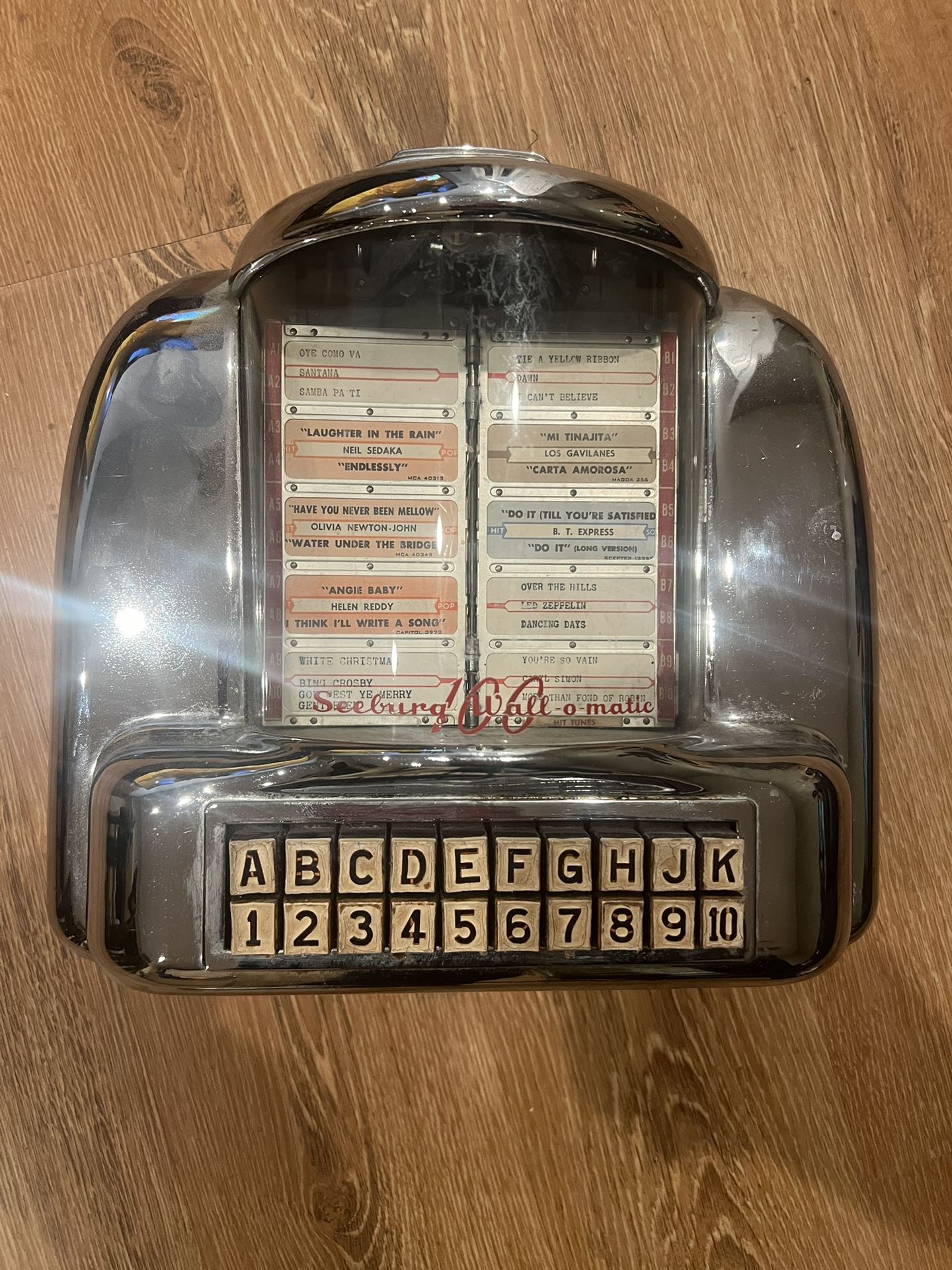 SEABURG WALL A MATIC JUKE BOX